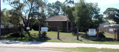 PRIME COMMERCIAL BLOCK (HOUSE & LAND)… TOP EXPOSURE!