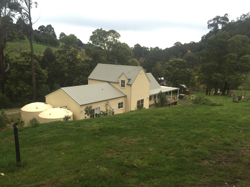 Real Estate in Vic buyMyplace No Commission! Lots of help!