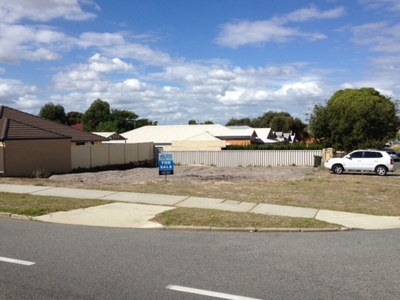 Build Your Dream Home 5 minutes from the city!