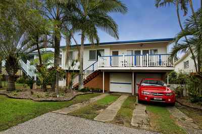 LARGE FAMILY HOME– ORIGINAL FOUR BEDROOM
