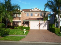 IDEAL FAMILY SPACIOUS HOME!