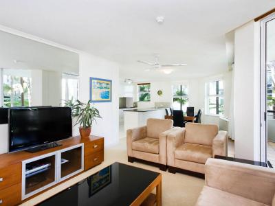 31/42 The Emerald Noosa, Hastings Street, Noosa Heads