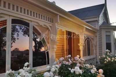 Magnificent Late Victorian Residence