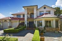 THE QUINTESSENTIAL FAMILY HOME THE EXTRA SPACIOUS ENTERTAINER!