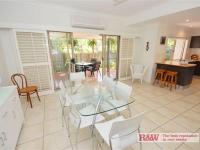 10/4 Riverstone Villas, Riverstone Court, Noosaville