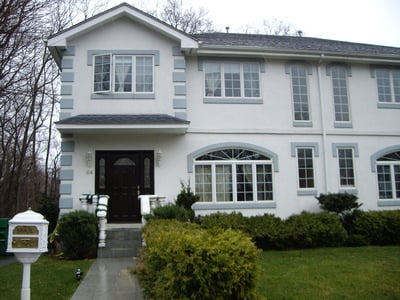 Just Listed! Lovely Townhouse Style Duplex Condo completely renovated!