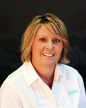Christine Leighton