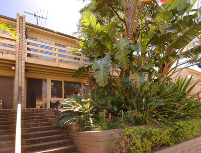 Private terrace style townhome in Vaucluse Gardens