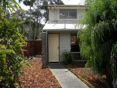 Spacious townhouse in private location