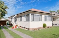 62 Karingi Street, Ettalong Beach