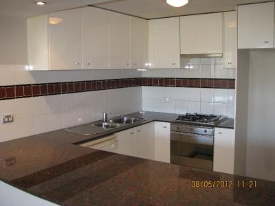 SPACIOUS ONE BEDROOM