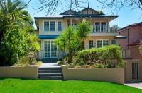 The Ultimate Family Package  Style, Huge Land (811sqm) and Space!  (Price Guide - Bidding in the High $1 Millions)