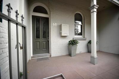 Stunning City Townhouse