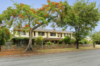 5 STRATA  TITLE  UNITS - EAST OF OXLEY  