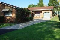 New reduced price.. Recently renovated duplex in quiet leafy location.