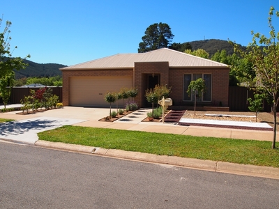 New, Contemporary, Central