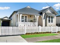 Stylish Family Entertainer