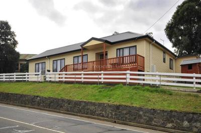 Large Family Home with Room for the Horses.