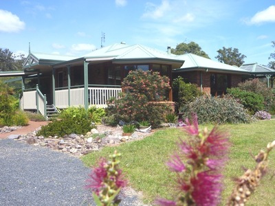 BOURNDA COASTAL HIDEAWAY