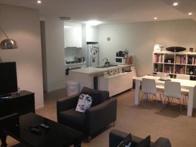 MODERN ONE BEDROOM APARTMENT