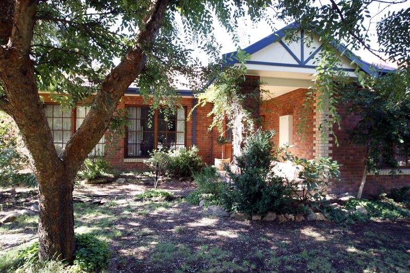 3 Bedroom Family Home with Privacy, Presentation & So Much More