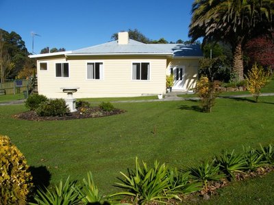 Streamside Cottage
