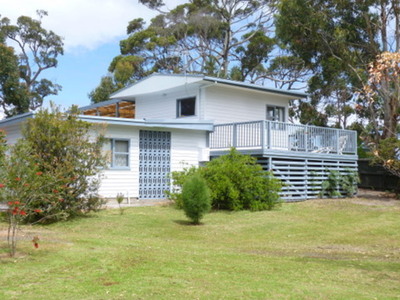 Holiday Home with Beach Access