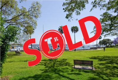 SOLD BY SIMON POLITO & VICKI LAING