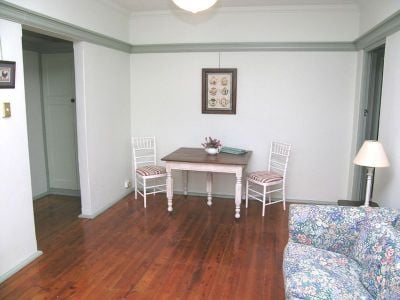 CHARMING FULLY FURNISHED 1 BEDROOM