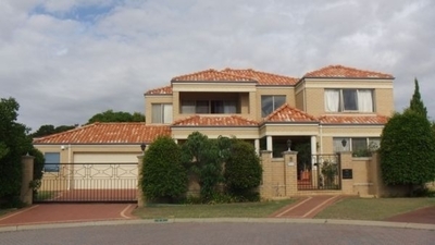 Perth Suburb, Winthrop Wonder - King of the Hill!  
