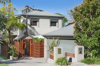 Chic designer living in enviable location