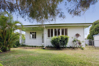 LARGE COTTAGE WITH DUAL ACCESS 