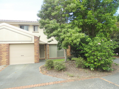 3/2 Koala Town Road, Upper Coomera