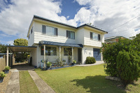 STYLISH DUAL LIVING HOME 