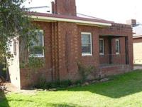 FULLY RENOVATED HOUSE PARKES NSW