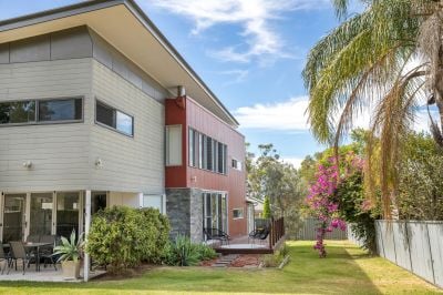 25 Moira Street, Adamstown