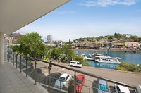 Riveria Apartments - Views over the Marina and City