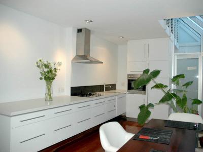 Sims Street, DARLINGHURST