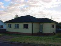 1 Bedroom Half House