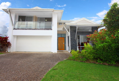 Stunning Coomera Springs Home 