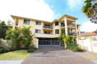 4/12 Oleander Avenue, BIGGERA WATERS