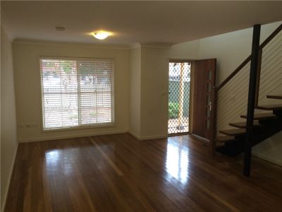 1/252-254 Darby Street, Cooks Hill