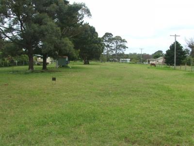 ESCAPE THE RAT RACE AND HEAD FOR THE COUNTRY!!!