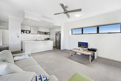 72E/129 - 133 Laver Drive , Robina