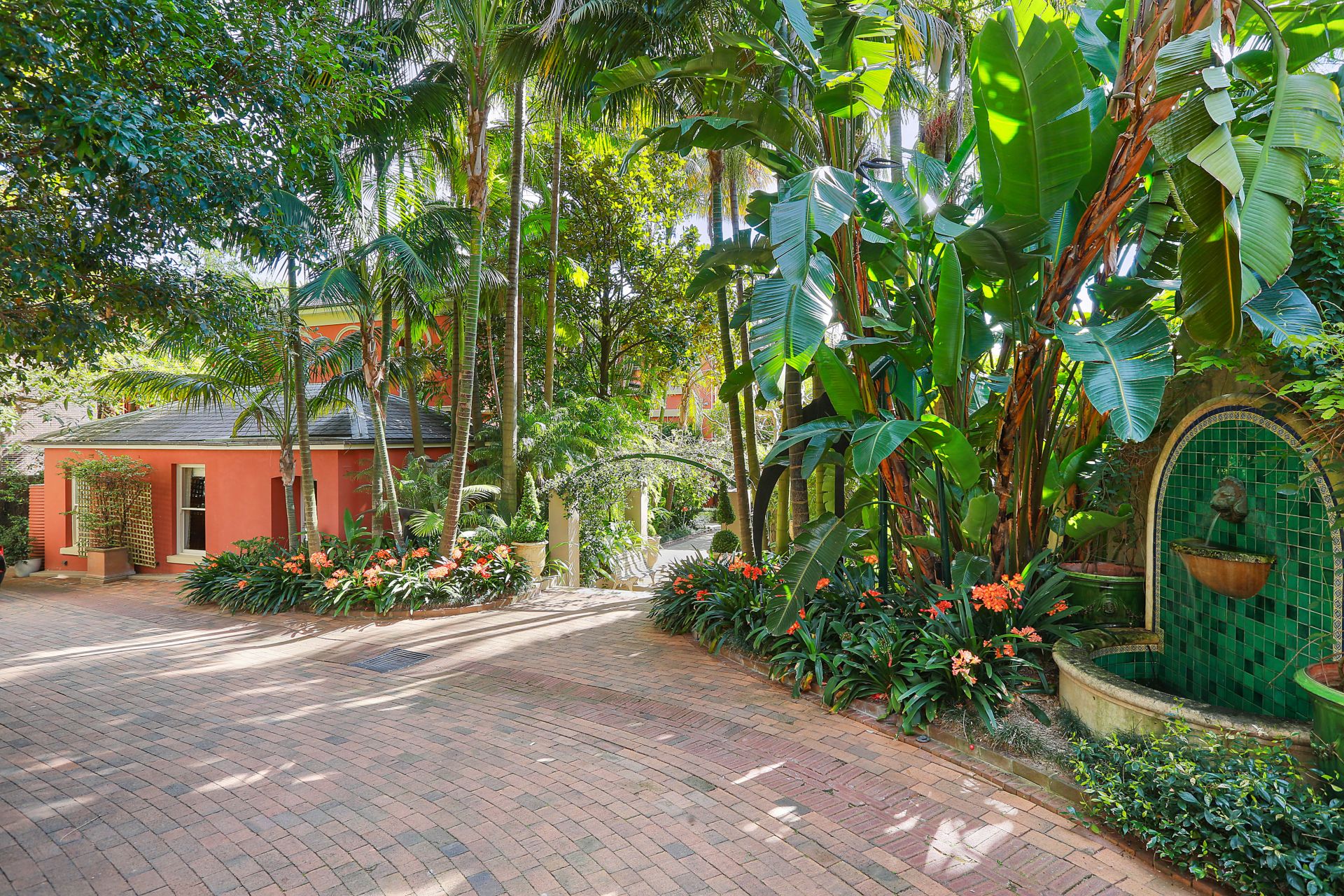 'Berthong' One of Australia's most distinguished trophy homes a luxury