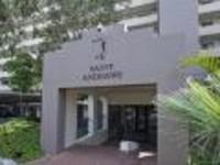 TOP FLOOR APARTMENT, VIEWS FOREVER – AMAZING LOCATION!