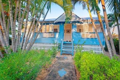 3 Bedroom Home PLUS Fully Equipped Granny Flat 