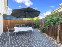 1 Whitfield Pde, Hammondville