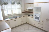 Low Maintenance - Convenient Location