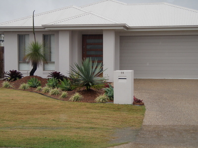 BEAUTIFUL HOME WITH DUCTED AIR THROUGHOUT!